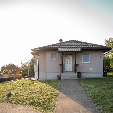 Zlatni Prag - Kraljevo Exterior foto